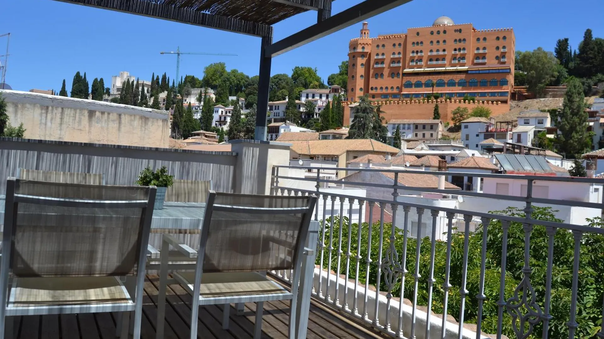 Carmen Del Cadi Apartment Granada Spain
